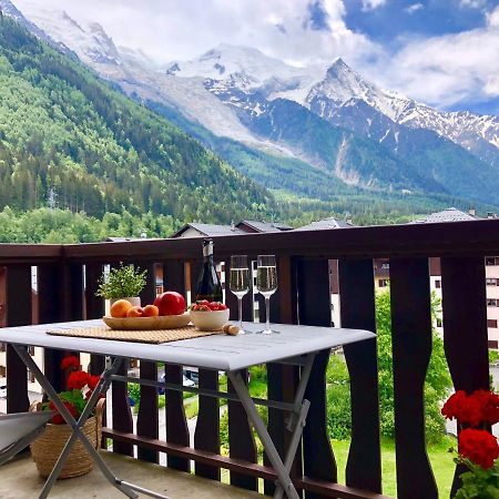 Mont Blanc 43, Vue Mont Blanc , Balcon, Parking Apartment Chamonix Exterior photo