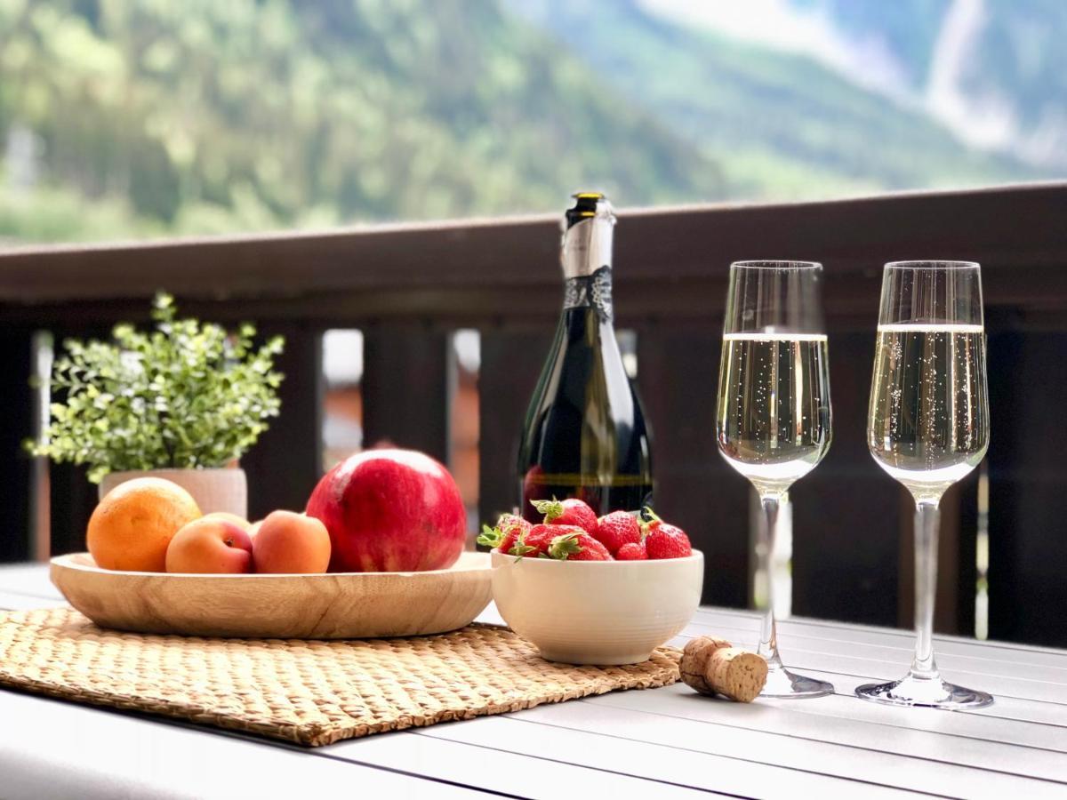 Mont Blanc 43, Vue Mont Blanc , Balcon, Parking Apartment Chamonix Exterior photo