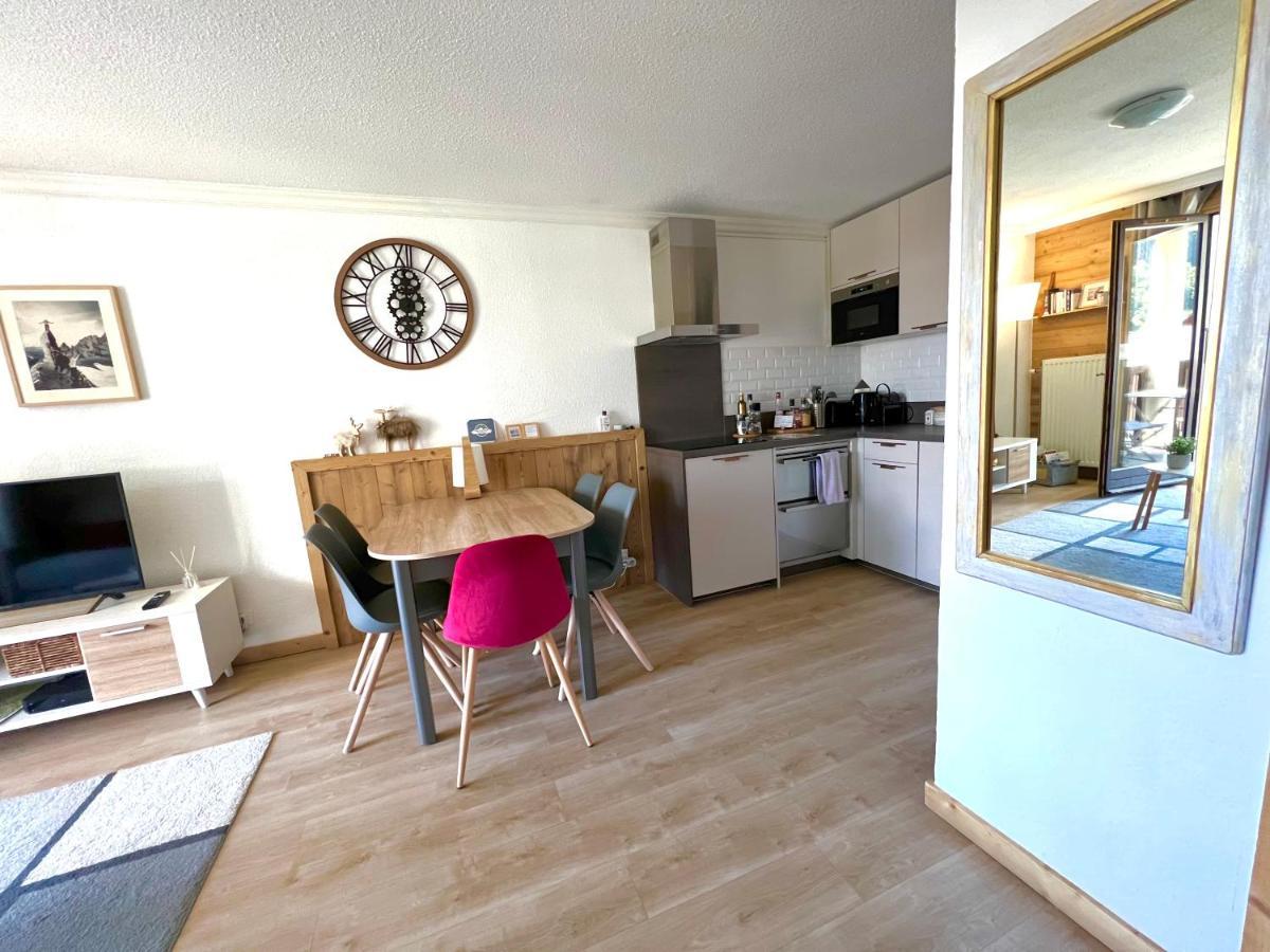 Mont Blanc 43, Vue Mont Blanc , Balcon, Parking Apartment Chamonix Exterior photo