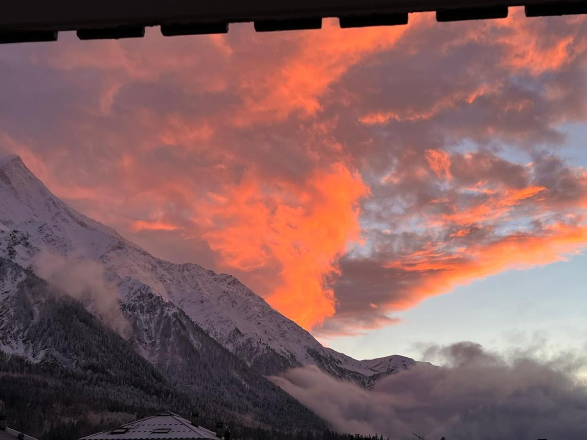 Mont Blanc 43, Vue Mont Blanc , Balcon, Parking Apartment Chamonix Exterior photo